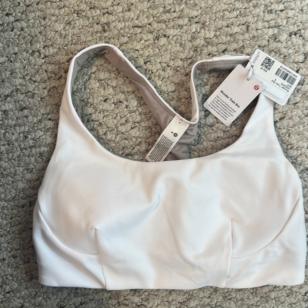 New With Tags - Wunder Train Bra - Lululemon - Size 8